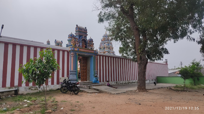 கொழுமம் மாரியம்மன் கோயில்,   திருப்பூர்