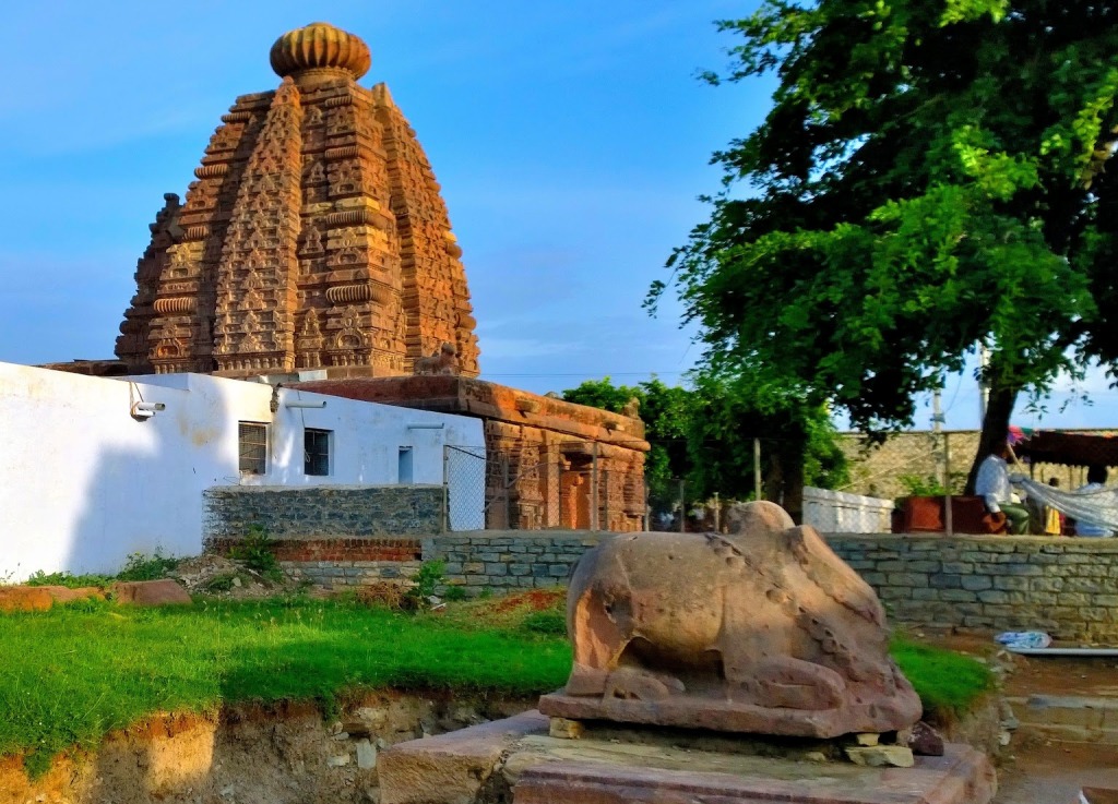 ஆலம்பூர் பால பிரம்மா கோயில், தெலுங்கானா