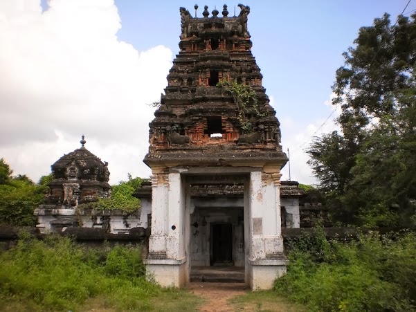 Sri Maha Muneeswarar Temple  Pulivaai
