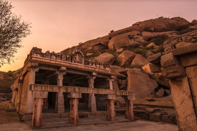 பெல்லாரி பசவண்ணக் கோயில், கர்நாடகா