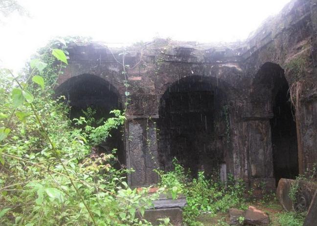 பண்டிவாடே நேமிநாதர் சமணக்கோவில், கோவா