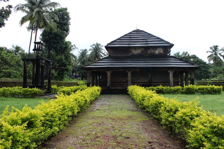 பட்கல் ஜெட்டப்பா நைகனா சந்திரநாதேஸ்வரர் பசாடி, கர்நாடகா