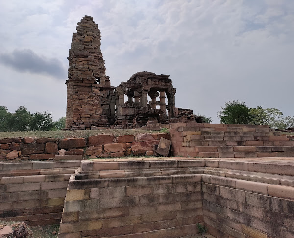 துதை சிவன் (குறைவான சுரங்) கோவில், உத்தரப்பிரதேசம்