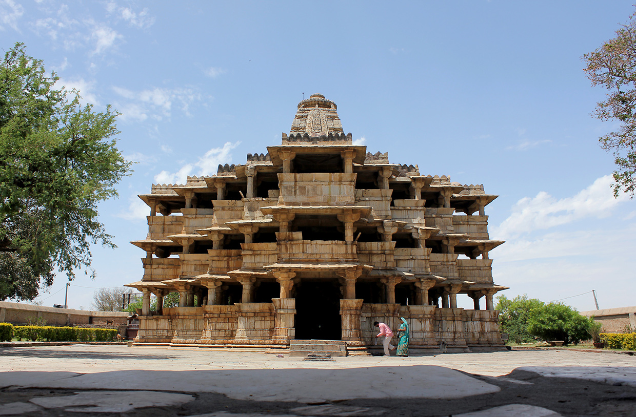 துங்கர்பூர் தியோ சோமநாதர் கோவில், இராஜஸ்தான்