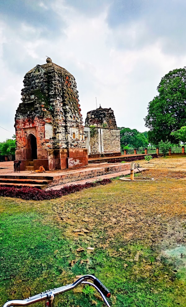 ஃபதேபூர் இரட்டை செங்கல் கோயில்கள், உத்தரப்பிரதேசம்