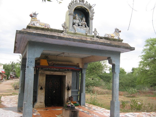 இள்ளலூர் சுயம்பீஸ்வரர் கோயில், காஞ்சிபுரம்