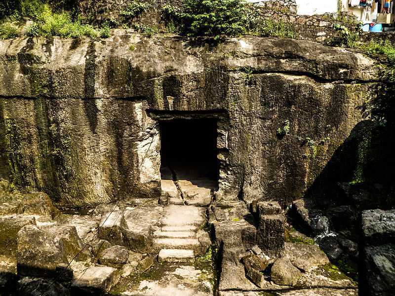 ஜோகேஸ்வரி குகைக்கோவில், மகாராஷ்டிரா