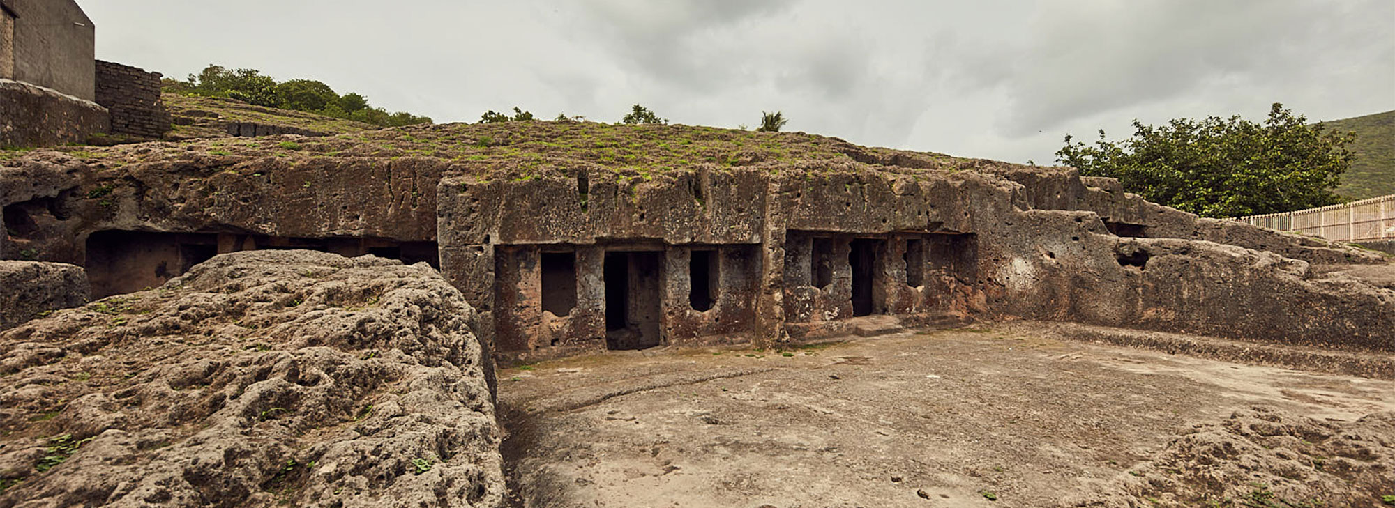 ஜுனாகத் பவ பியாரா புத்த குடைவரை கோயில், குஜராத்