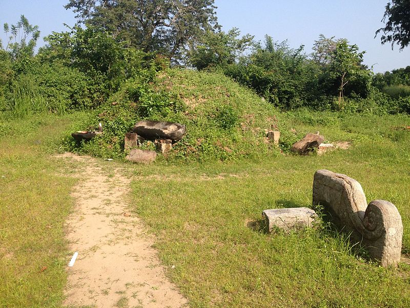லஹுகலா கிரி புத்த விகாரம், இலங்கை