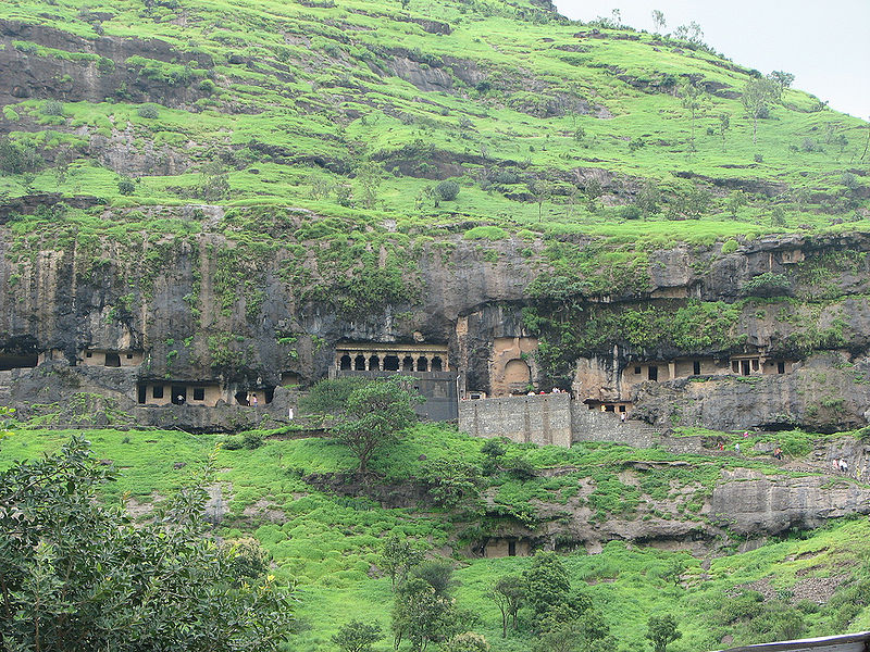 லென்யாத்ரி புத்த குடைவரைக் கோயில், மகாராஷ்டிரா