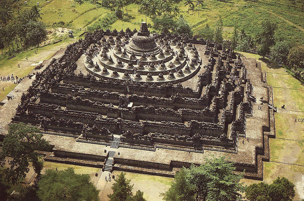 மகாயான பௌத்தக் கோயில், இந்தோனேசியா