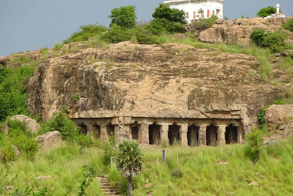 Doosi Mamandur-Narasamangalam Cave Temple, Thiruvannamalai
