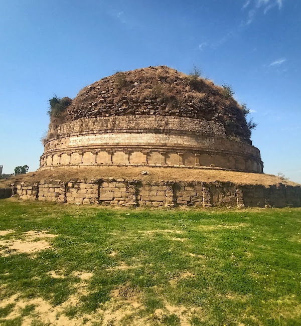 மன்கியாலா புத்த ஸ்தூபம், பாகிஸ்தான்
