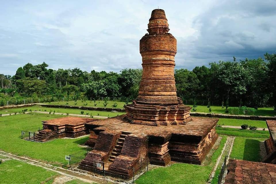 முரோ தாகூஸ் கோவில், இந்தோனேசியா