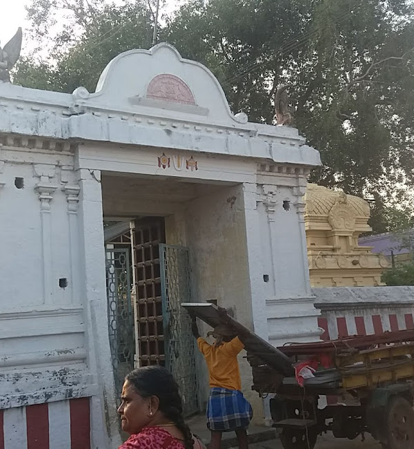 நீர்வளூர் லக்ஷ்மி நாராயணப் பெருமாள் திருக்கோயில், காஞ்சிபுரம்