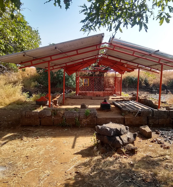 சரஸ்கட் கோட்டை கேதரேஷ்வர் சிவன் மந்திர், மகாராஷ்டிரா
