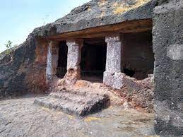 சானா துங்கர் புத்த குடைவரைக் கோயில், குஜராத்
