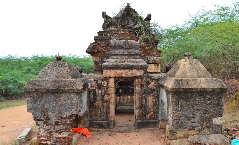 சமண பாதக்கோவில், இடையமடம்