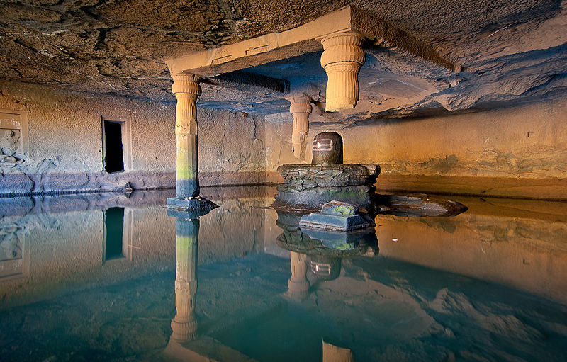 Sri Kedareshwar Cave temple, Maharashtra