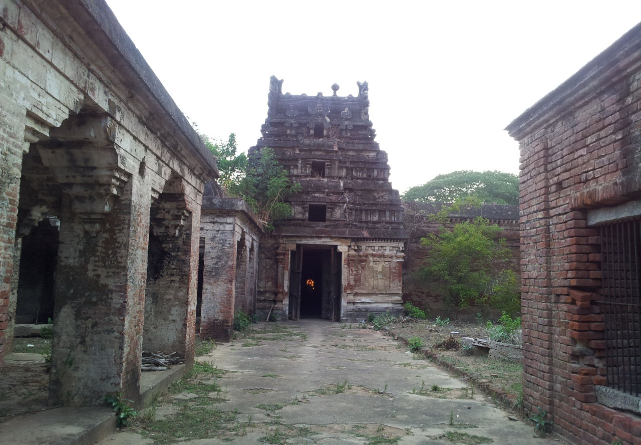 அருள்மிகு விசாலாட்சி சமதே விஸ்வநாதர் திருக்கோயில், அனக்குடி