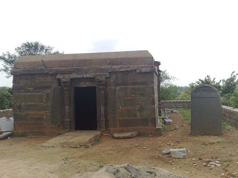 தலகுண்டா பிரணவேஸ்வரர் கோயில், கர்நாடகா