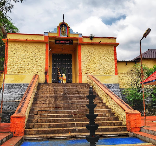 அச்சன் கோவில் ஸ்ரீ தர்மசாஸ்தா திருக்கோயில், கேரளா