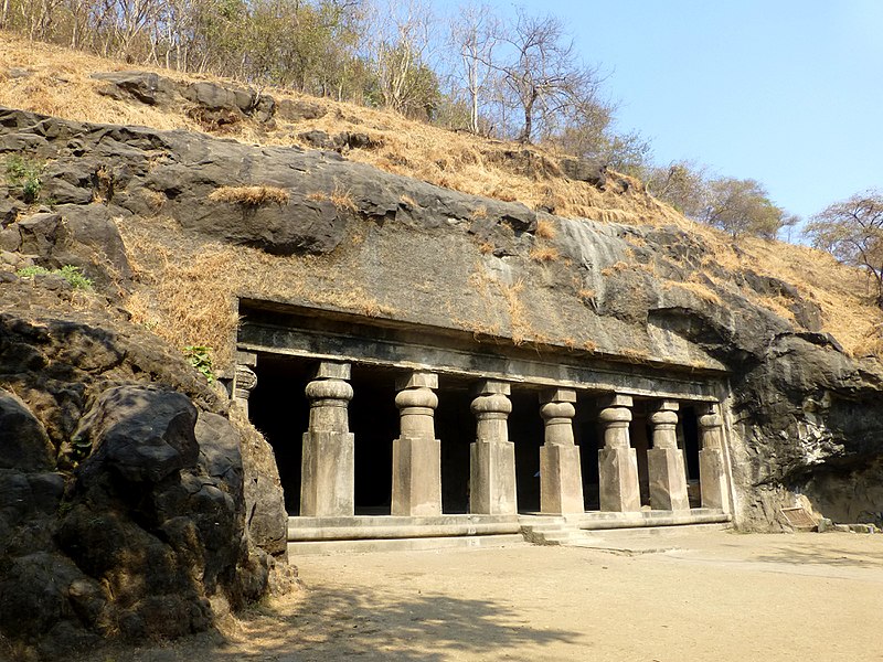எலிபண்டா குகைகள் (மகேஷமூர்த்தி / திரிமூர்த்தி சிவன்), காராப்பூரி தீவு,