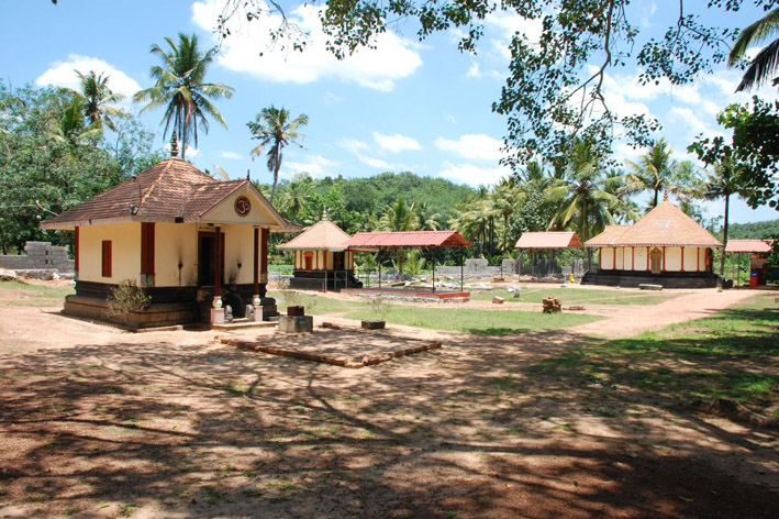 கொல்லம் மறையிக்கோடு ஸ்ரீ இடியப்பன் சேத்திரம் , கேரளா
