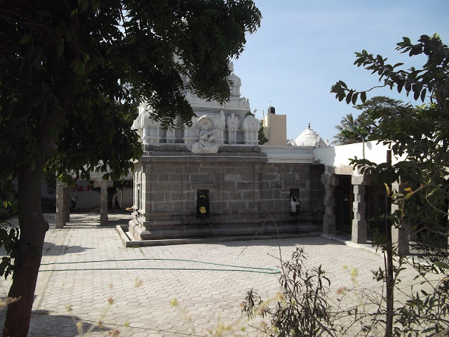 கோவளம்   ஸ்ரீ கைலாசநாதர் திருக்கோயில், (பரிகார தலம்), சென்னை