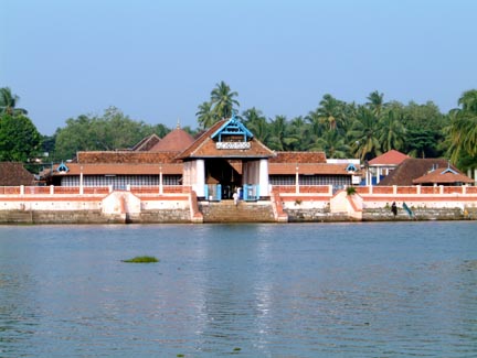 திருப்ரயார் இராமசாமி திருக்கோயில், கேரளா